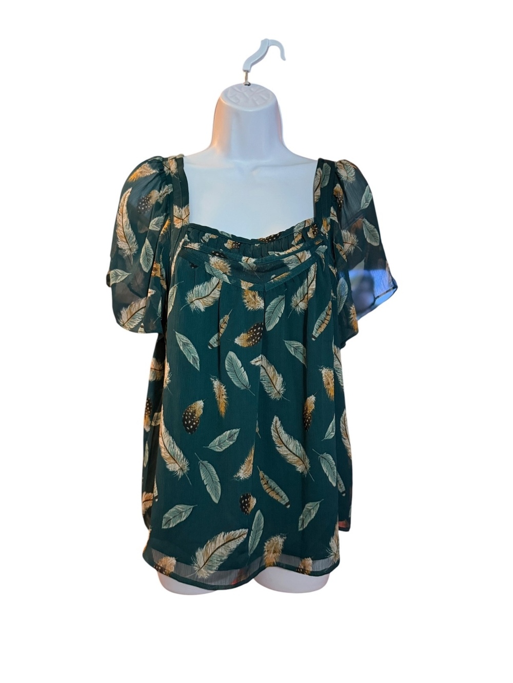 LOFT Dark Green Feather Print Puff Sleeve Top